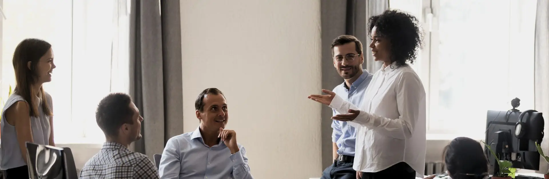 How To Use Storytelling To Persuade and Influence Your Audience In Corporate Speaking