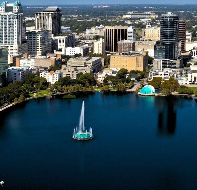 How to Choose the Best Leadership Speaker in Orlando