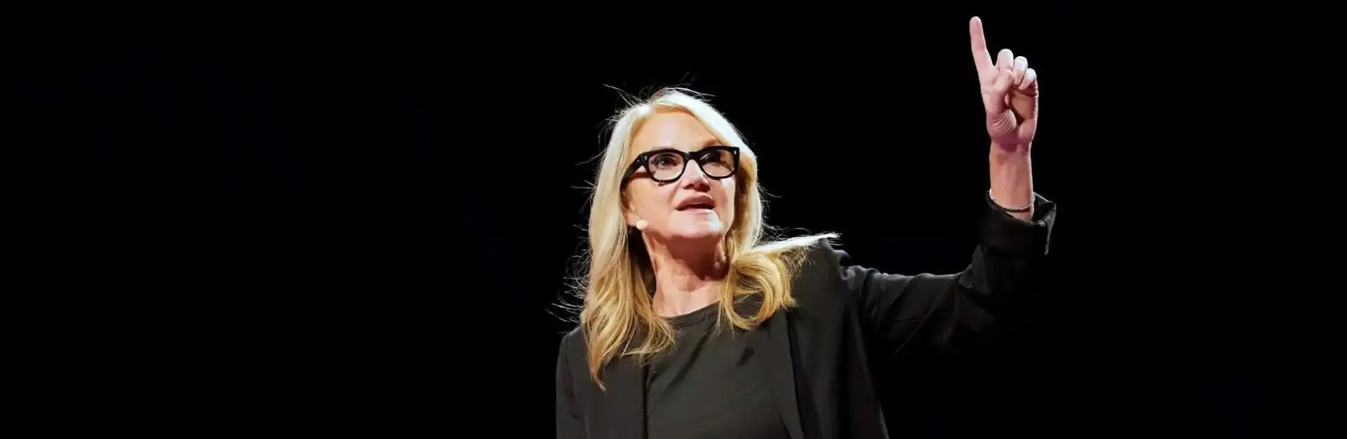 Mel Robbins Alternatives: 5 Keynote Speakers Who Turn Science Into Action