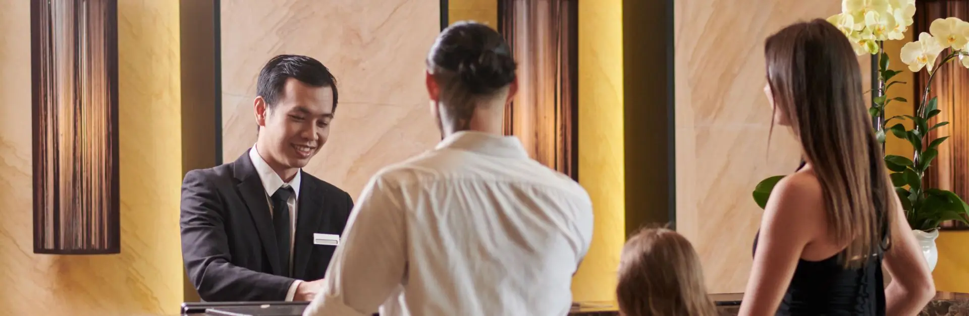 How to Choose a Keynote Speaker for Hospitality Industry Events