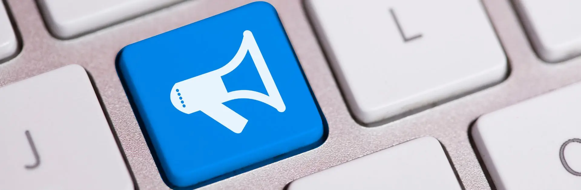 How to Announce Your Keynote Speaker (With Templates You Can Paste)